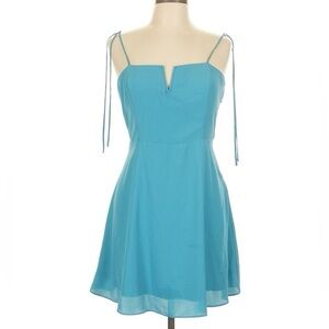 Elegant Blue Dress with Fitted Bodice, size XS, Lola Grace brand